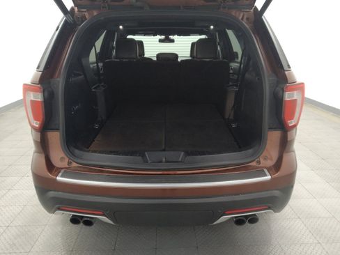 Used 2018 Ford Explorer Platinum image 29