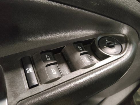 Used 2017 Ford Escape SE FWD image 27