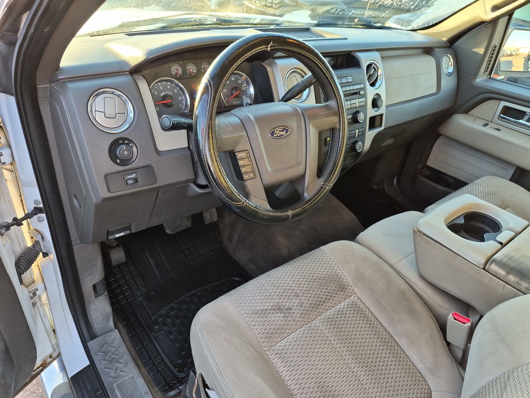 Used 2010 Ford F150 XLT AWD/4WD image 14