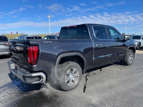 Used 2025 GMC Sierra 1500 SLT image 4