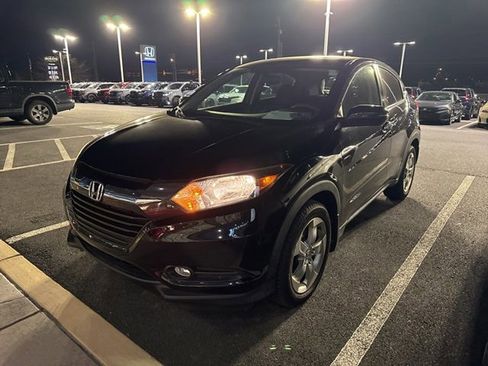 Used 2016 Honda HR-V EX image 2