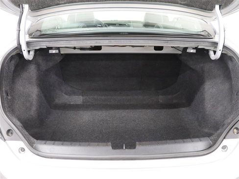 Used 2017 Honda Civic EX-L image 6