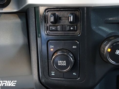 Used 2023 Ford F350 XLT image 29