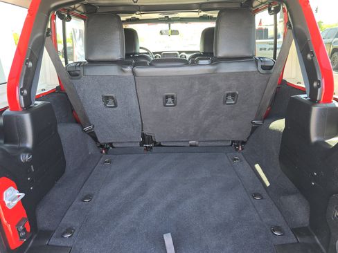 Used 2021 Jeep Wrangler Unlimited Sport AWD/4WD image 17