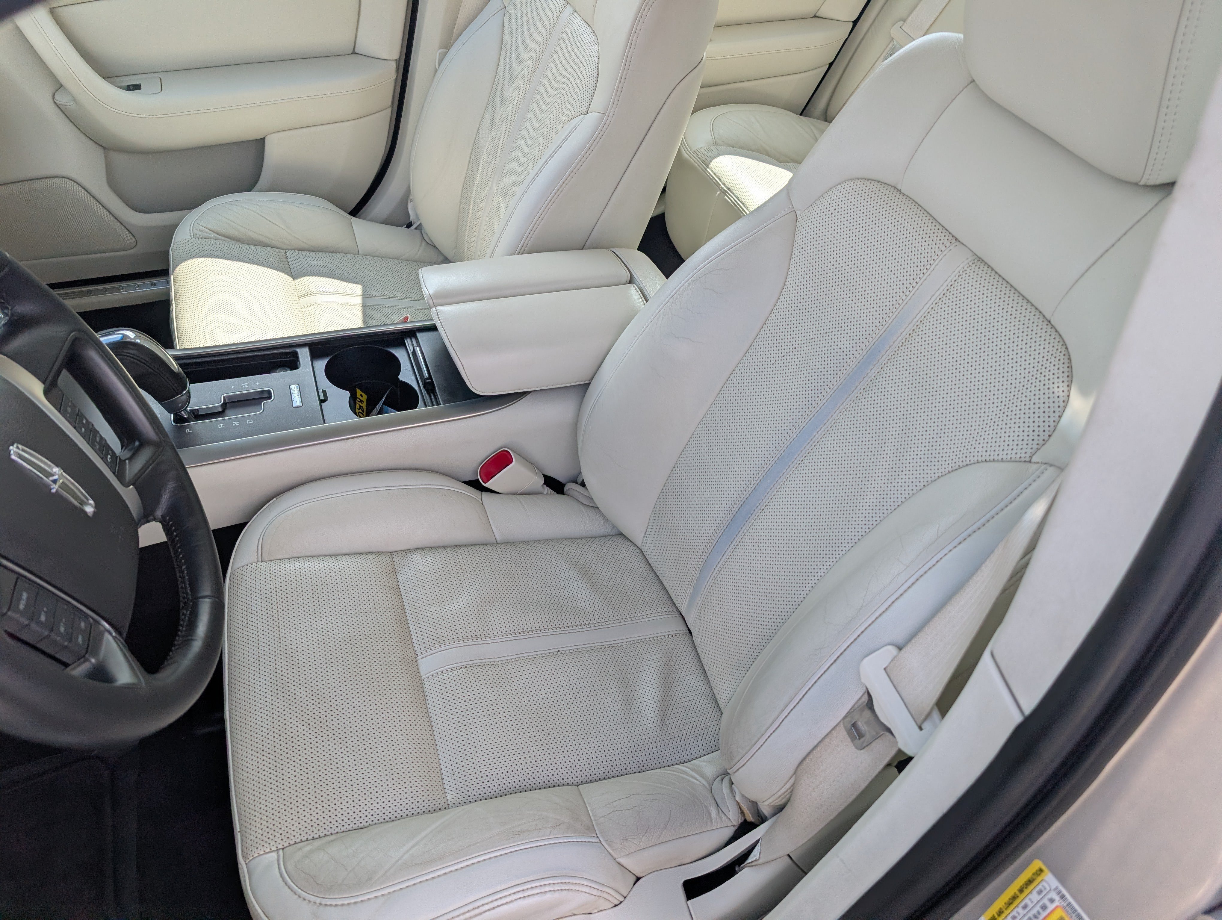 Used 2009 Lincoln MKS FWD image 11