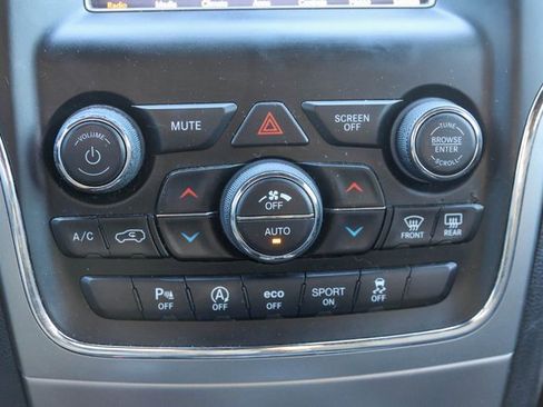 Used 2020 Jeep Grand Cherokee Laredo w/ Security & Convenience Group image 23