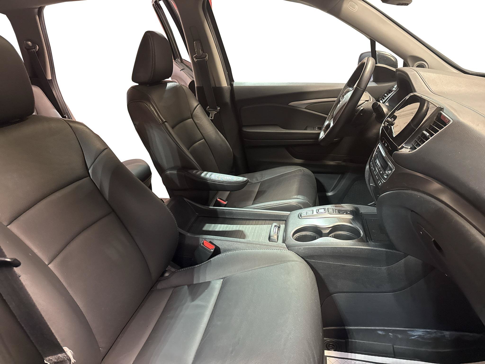 Used 2021 Honda Pilot Special Edition image 17