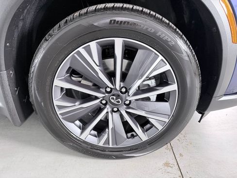 Certified 2026 INFINITI QX60 Luxe w/ Cargo Package FWD image 4
