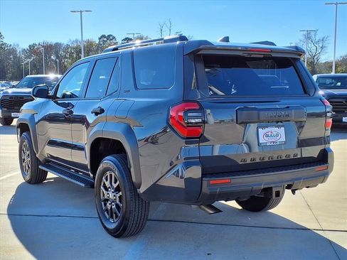 Certified 2025 Toyota 4Runner SR5 image 2