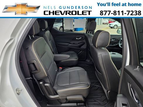 Used 2023 Chevrolet Traverse Premier w/ Redline Edition image 12