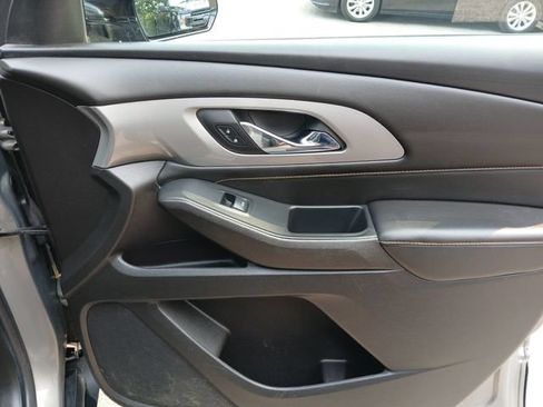 Used 2018 Chevrolet Traverse LT FWD image 47