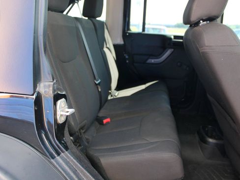 Used 2015 Jeep Wrangler Unlimited Sport AWD/4WD image 48