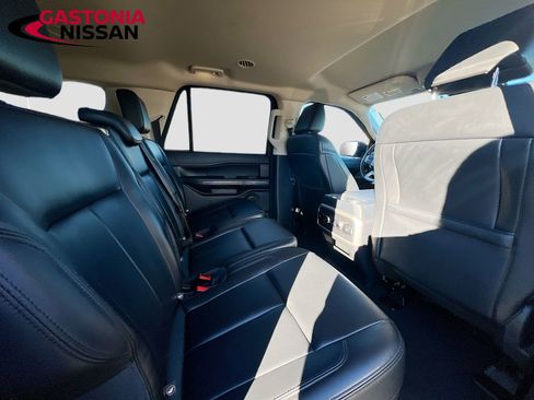 Used 2024 Ford Expedition Max XLT image 37
