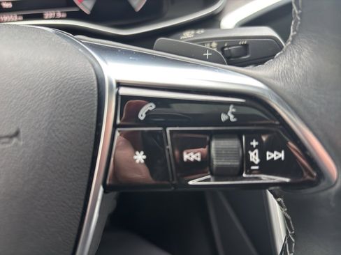 Used 2024 Audi A6 Premium Plus image 10