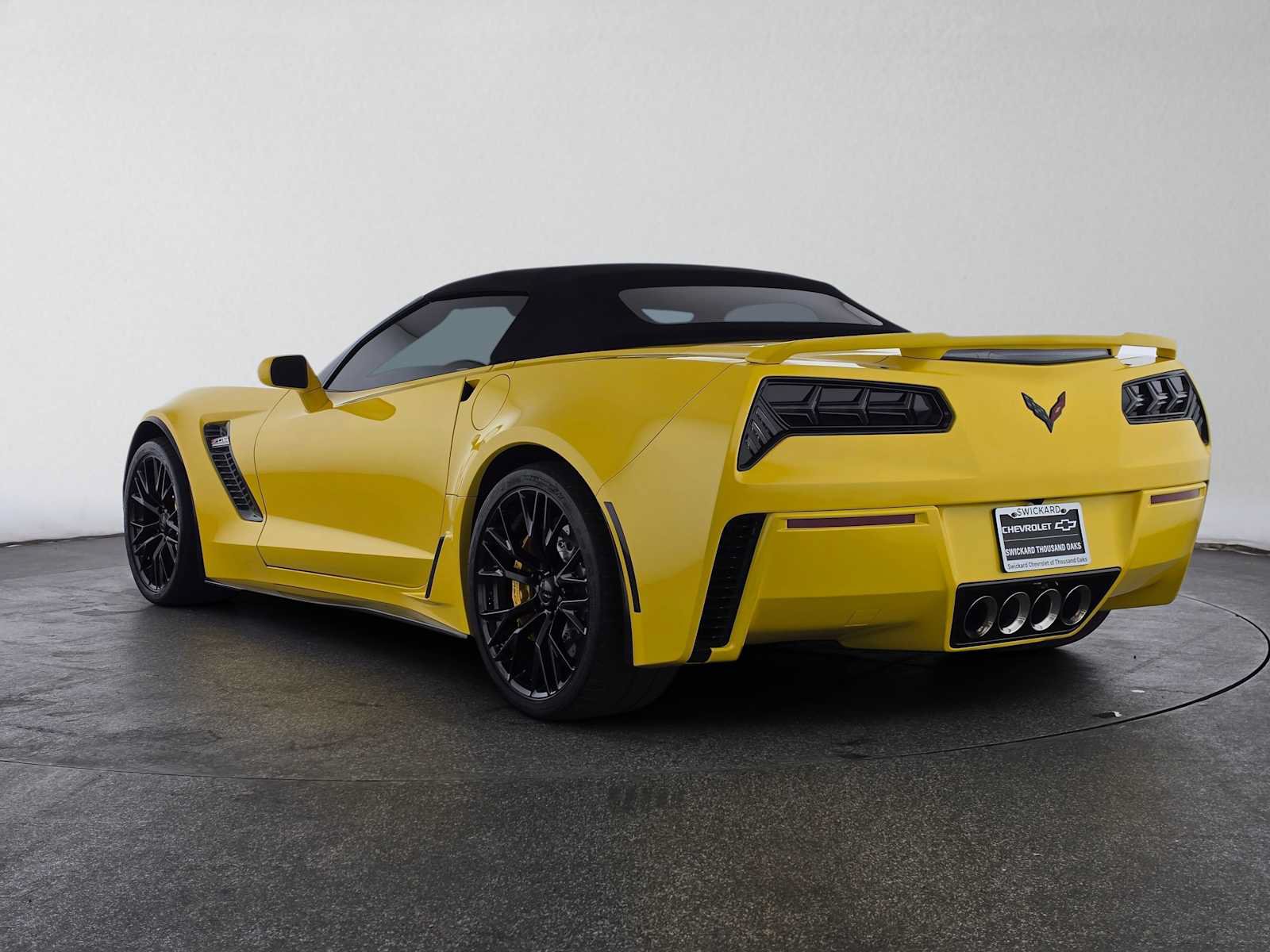 Used 2016 Chevrolet Corvette Z06 w/ 3LZ Preferred Equipment Group RWD image 5