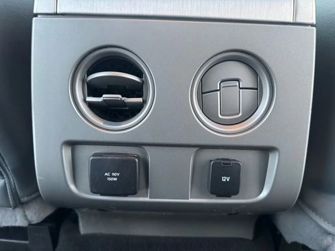 Used 2012 Ford F150 Platinum image 19