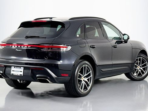 Used 2025 Porsche Macan AWD/4WD image 11