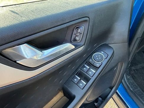 Used 2020 Ford Escape SE Sport image 11