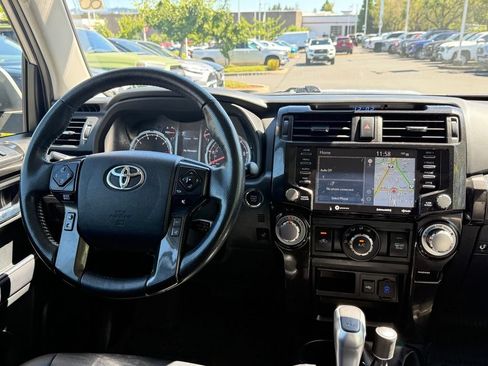 Certified 2023 Toyota 4Runner TRD Off-Road Premium w/ Moonroof Package AWD/4WD image 28