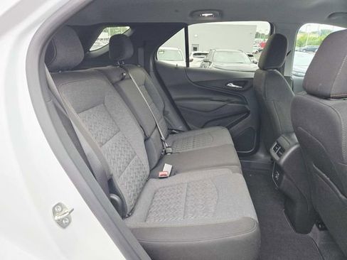 Used 2023 Chevrolet Equinox LT FWD image 11