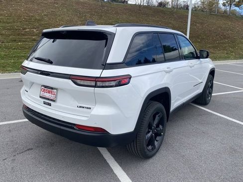 New 2025 Jeep Grand Cherokee Limited image 8