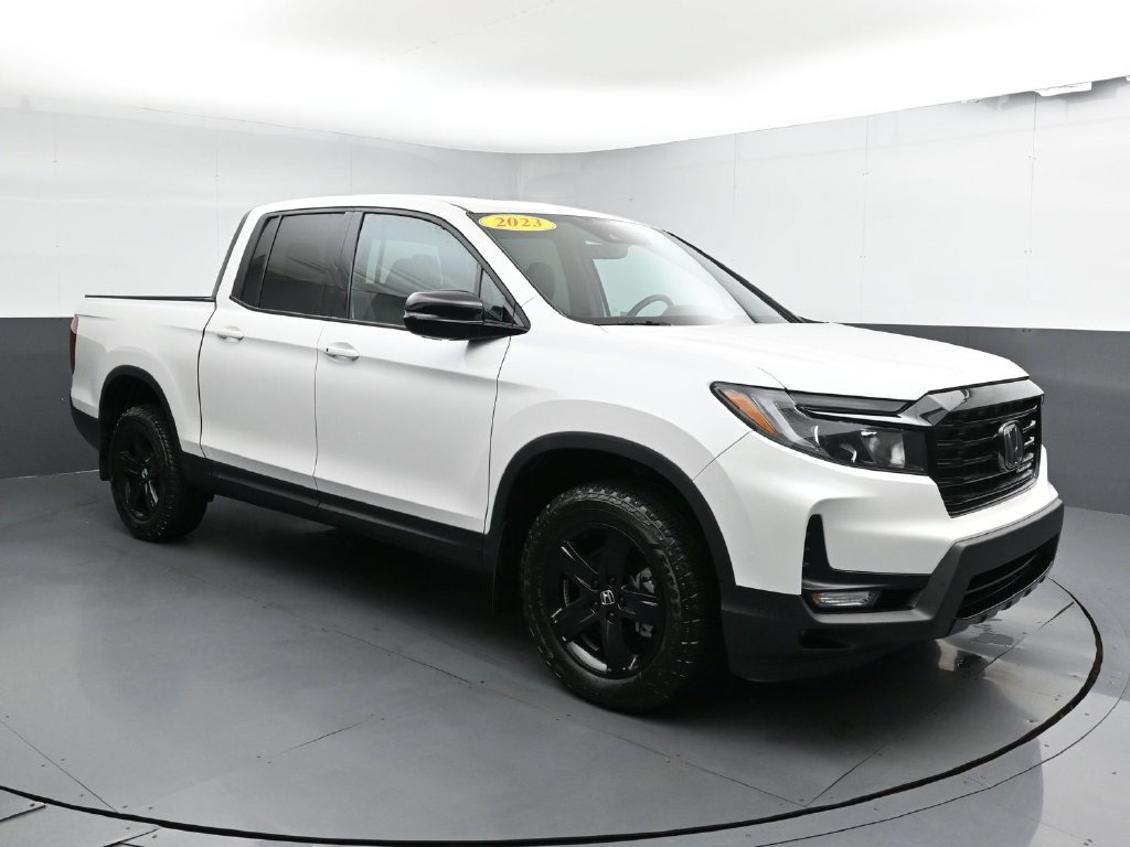 Used 2023 Honda Ridgeline Black Edition image 2