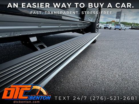 Used 2025 Jeep Grand Wagoneer 4WD image 9