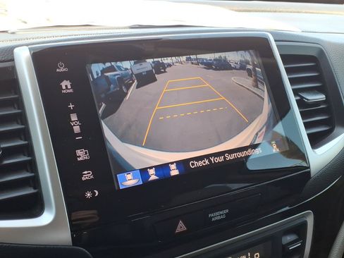 Used 2017 Honda Pilot Elite image 17