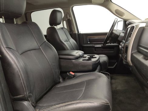 Used 2018 RAM 1500 Laramie RWD image 21