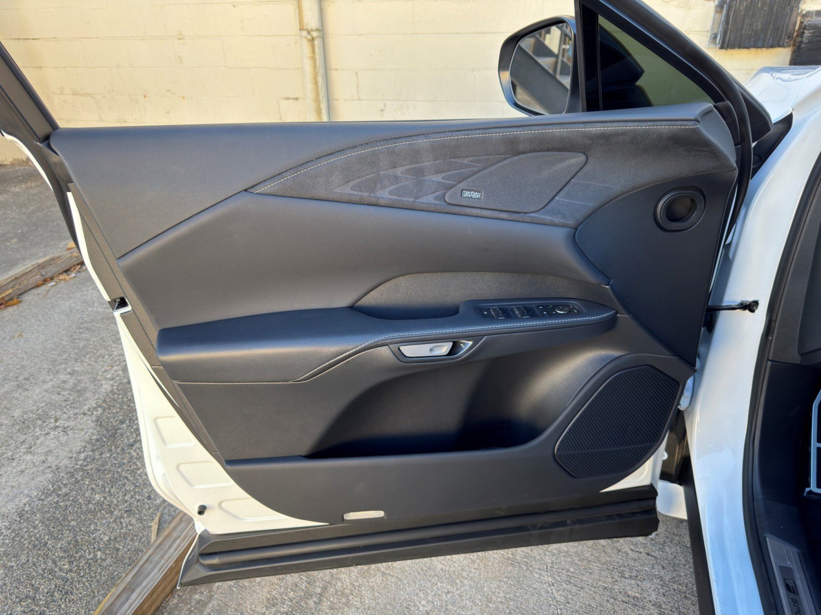 Used 2023 Lexus RX 500h F Sport w/ Cold Area Package AWD/4WD image 43