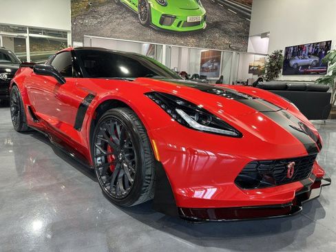Used 2016 Chevrolet Corvette Z06 w/ 3LZ Preferred Equipment Group RWD image 22
