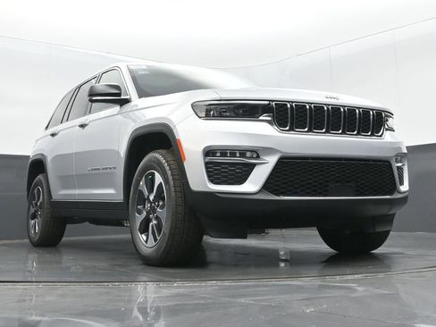 New 2024 Jeep Grand Cherokee Limited 4xe AWD/4WD image 34