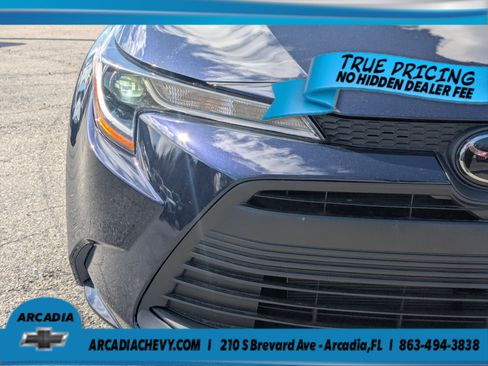 Used 2025 Toyota Corolla LE FWD image 10