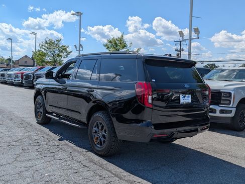 New 2025 Ford Expedition Tremor image 3