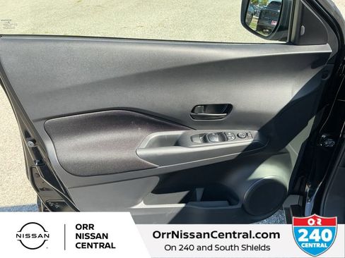 New 2025 Nissan Kicks Play S image 16