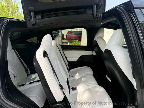 Used 2022 Tesla Model X AWD/4WD image 15