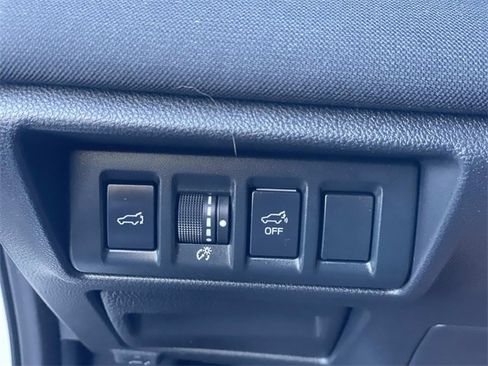 Used 2022 Subaru Outback Premium image 18