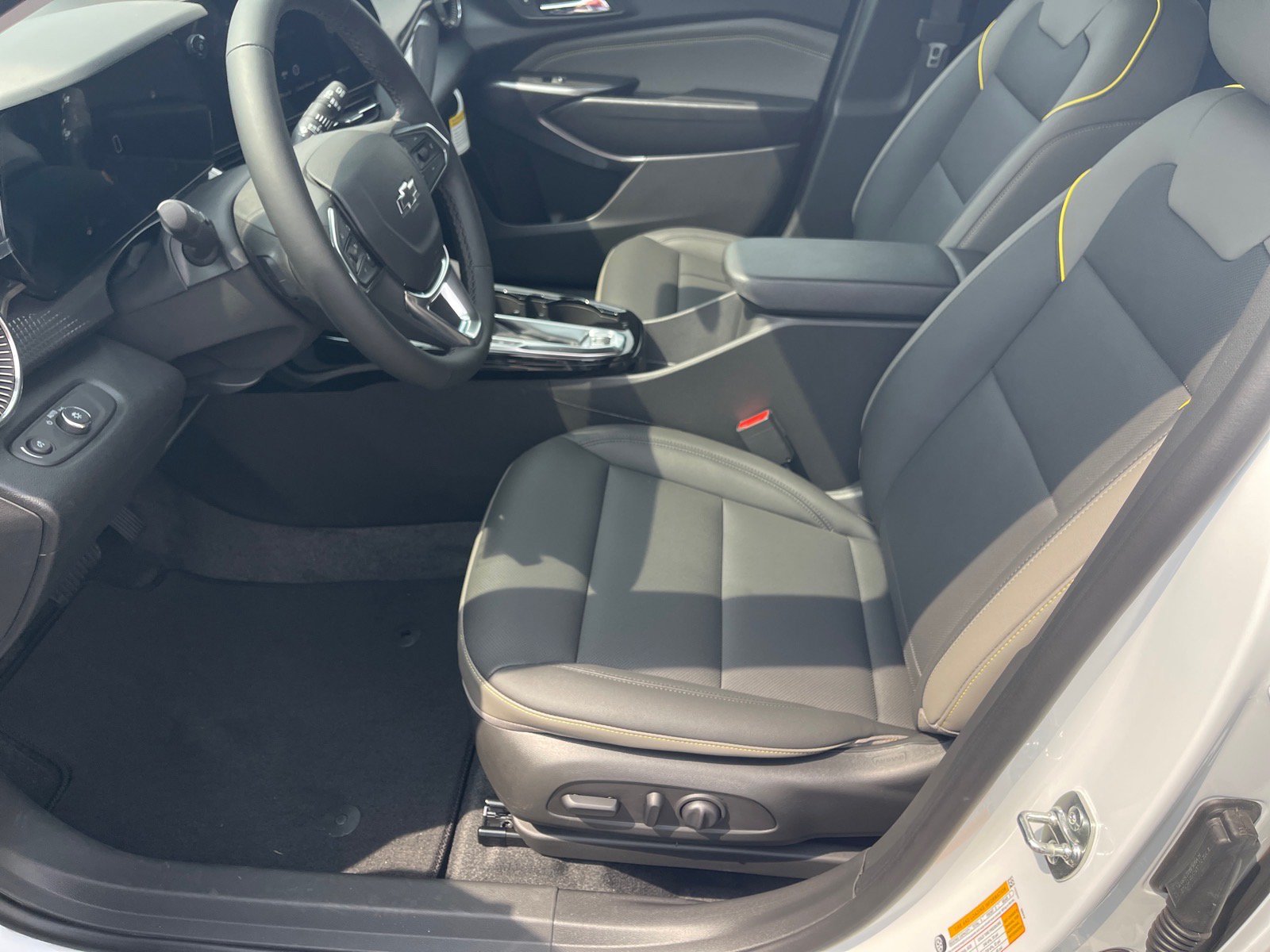 New 2026 Chevrolet Trax ACTIV FWD image 10