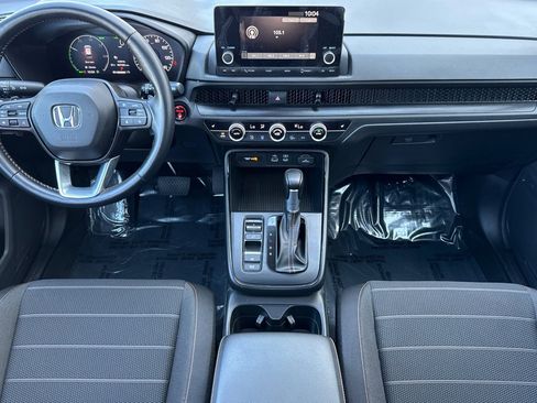 Used 2025 Honda CR-V Sport image 16