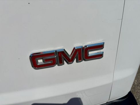 Used 2017 GMC Savana 2500 Extended RWD image 28
