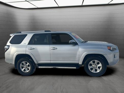 Used 2022 Toyota 4Runner SR5 Premium w/ Moonroof Package image 6