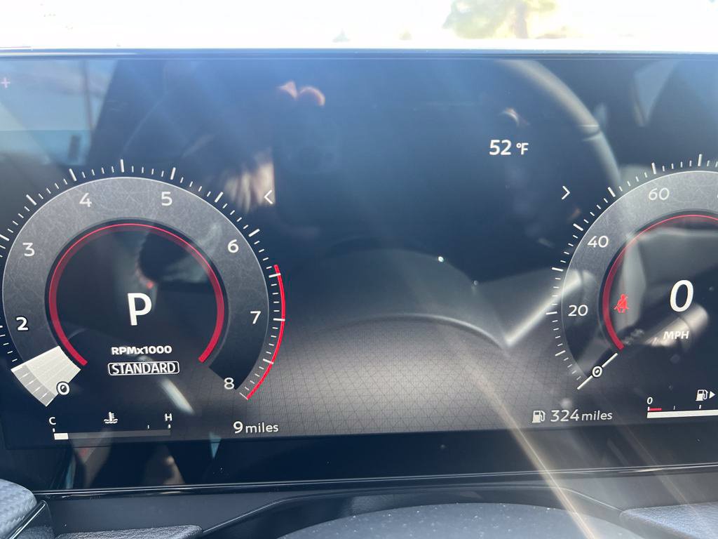 Used 2025 Nissan Kicks SR AWD/4WD image 22
