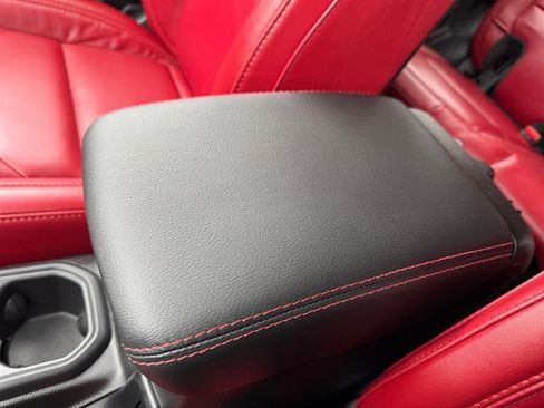 Used 2024 Jeep Wrangler Unlimited Rubicon 392 w/ Dual Top Group image 29