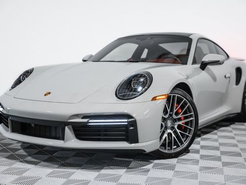 Used 2022 Porsche 911 Turbo image 9