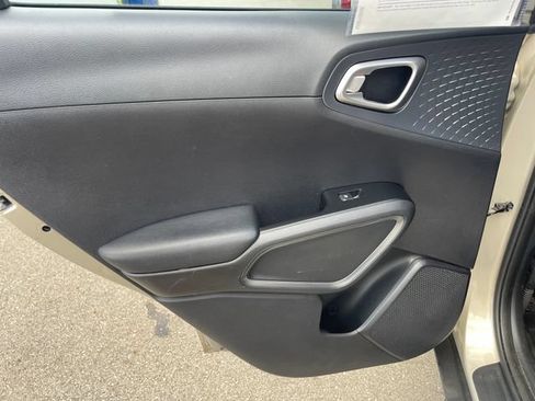 Used 2020 Kia Soul EX FWD image 20
