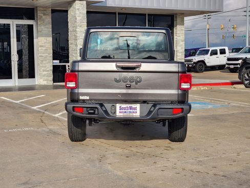 New 2026 Jeep Gladiator Sport image 8