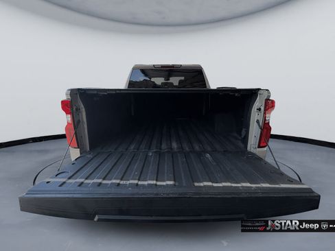 Used 2023 Chevrolet Silverado 1500 LT Trail Boss AWD/4WD image 7