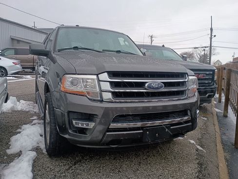 Used 2017 Ford Expedition Limited image 1