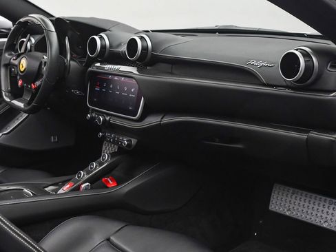 Used 2019 Ferrari Portofino image 20