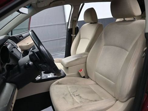 Used 2017 Subaru Outback 2.5i Premium AWD/4WD image 11